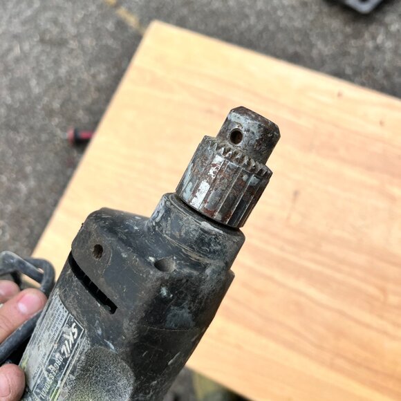 Skil 3/8" Professional‎ High Torque Drill Model 6533 120V 1200RPM - Picture 7 of 7